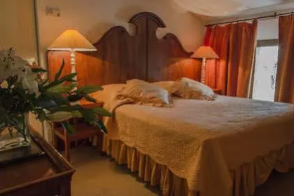 ****  Le Moulin, Lourmarin, A Beaumier Hotel Francia