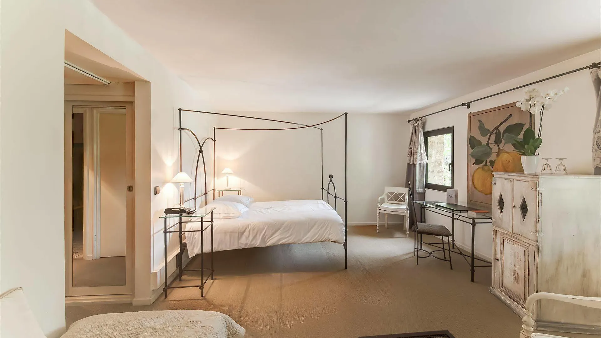 Le Moulin, Lourmarin, A Beaumier Hotel  Lourmarin